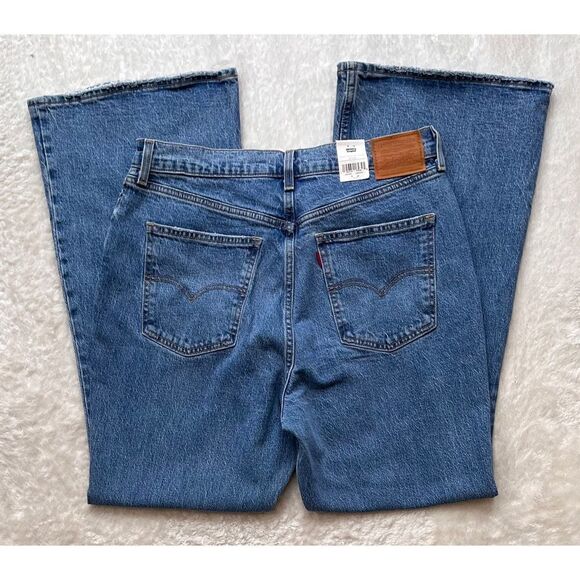 NWT Levi's Premium 70’s High Flare Jeans in Sonoma Walks - Light Wash, Size 32 - Picture 14 of 16